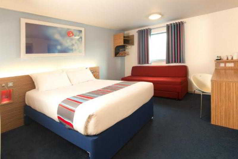 Travelodge Birmingham Airport Exterior photo